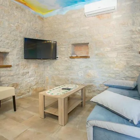 Apartment Silvano *