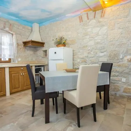 Silvano Apartment
